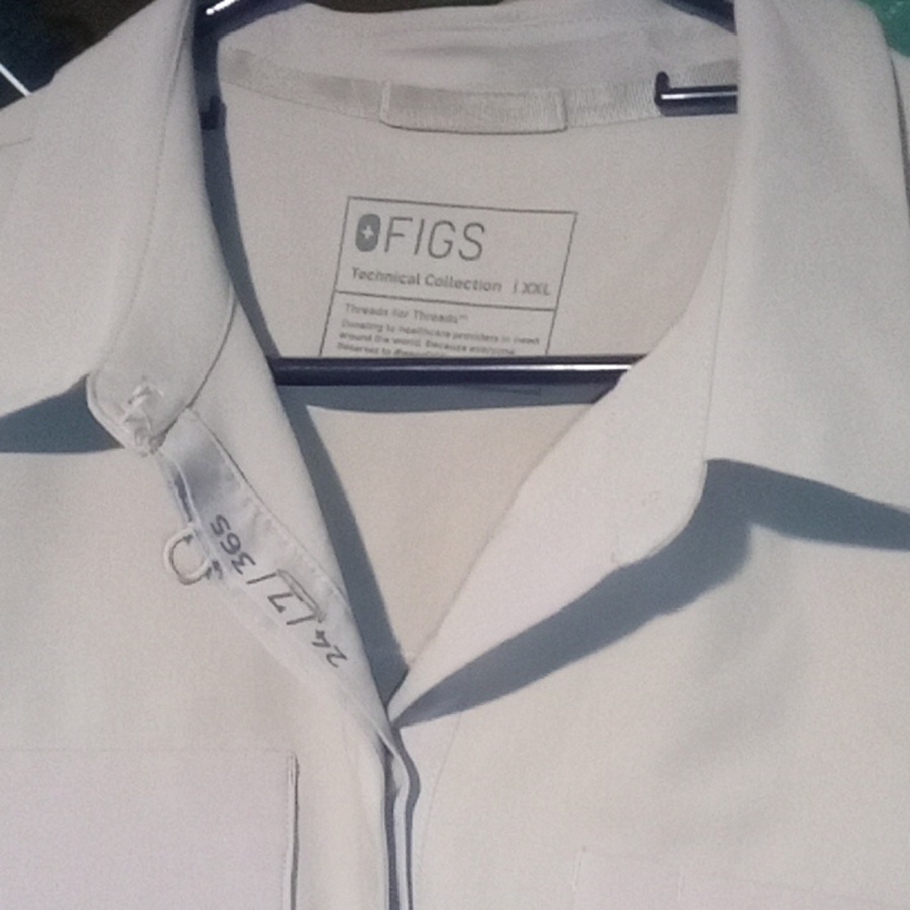 Figs Men's Classic Khaki Scrub/ Shirt XXL